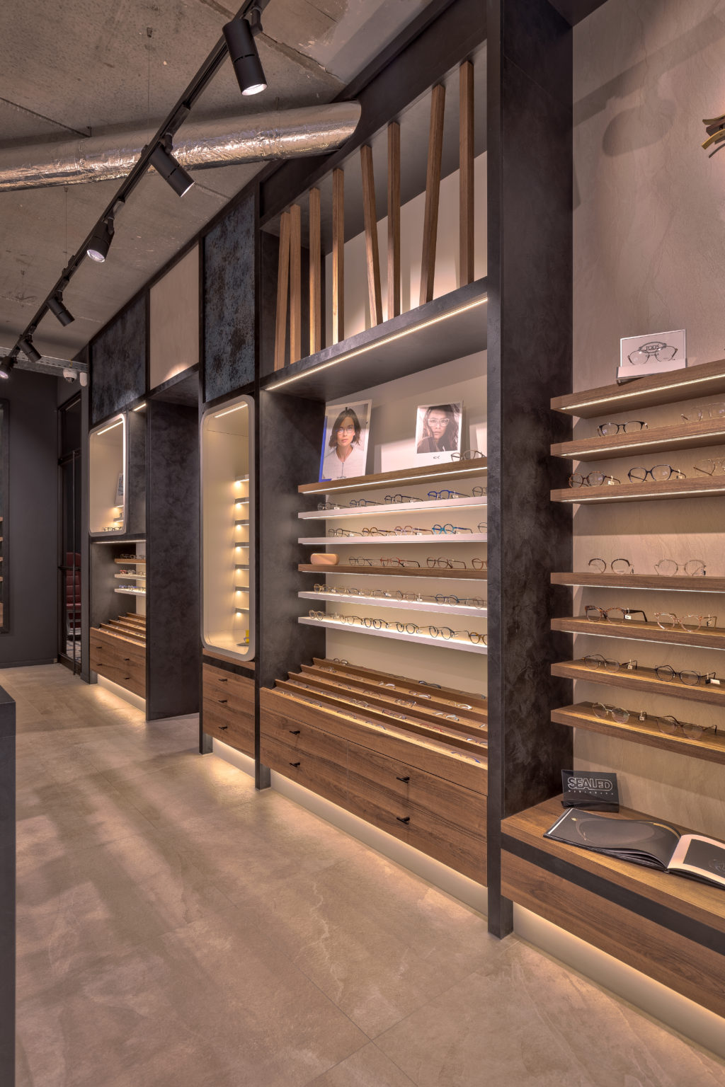 verbouwing optiekzaak B&M